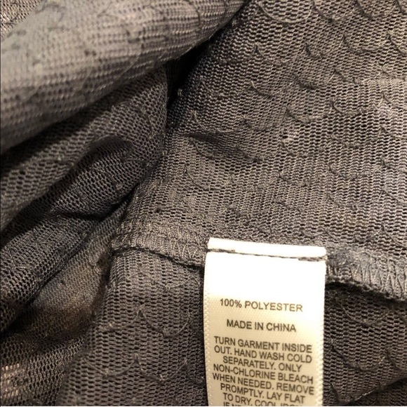 🆕 Express silver sequin cropped cap sleeve… - Picture 10 of 14